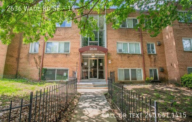 2636 WADE RD SE