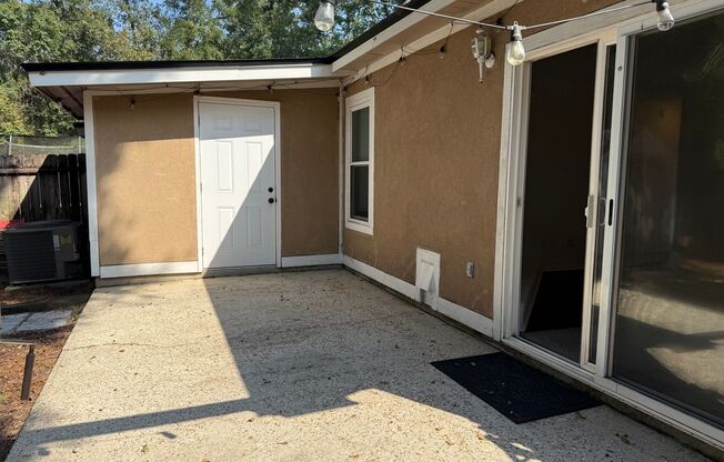 3 beds, 2 baths, $1,795