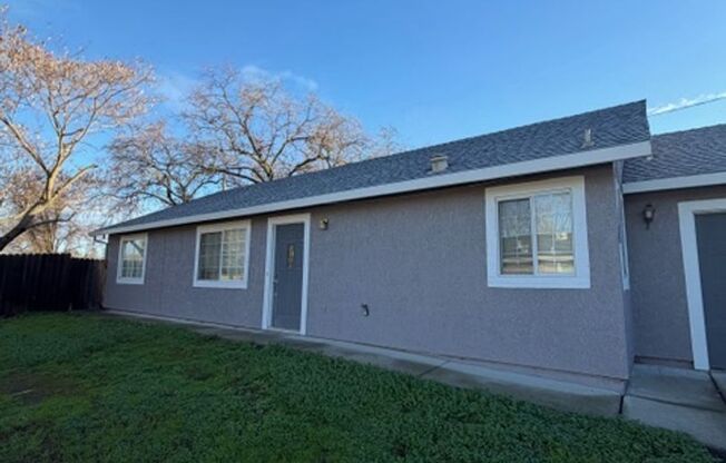 7585-89 TWIN OAKS AVE