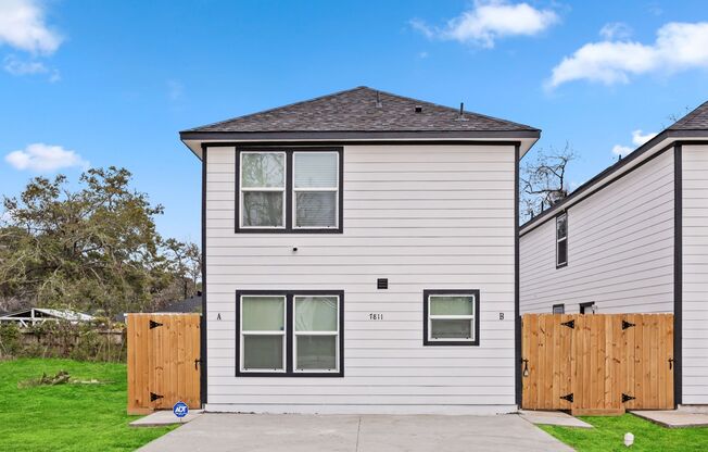 Brand New! Stunning 2-Story Unit
