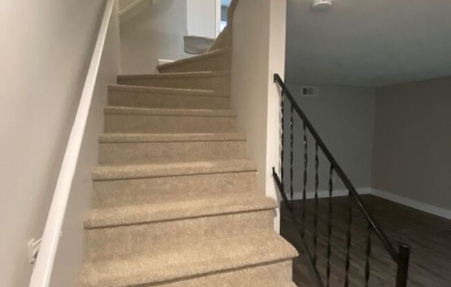 2 beds, 1.5 baths, 1,060 sqft, $1,445, Unit E2