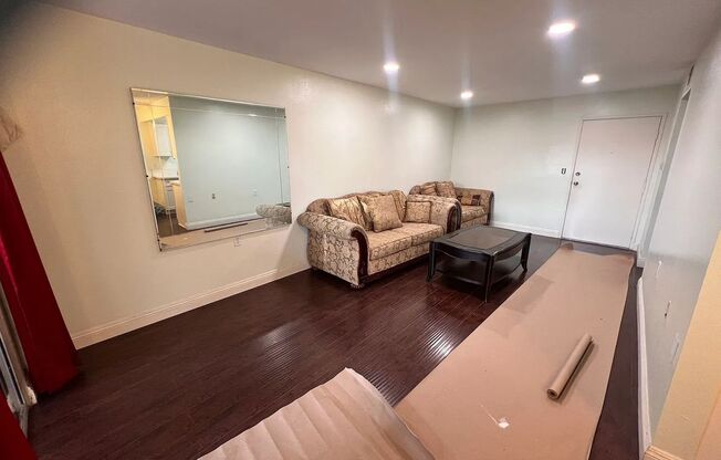 1 Bedroom House For Rent - 4501 Peck Rd Apt 62