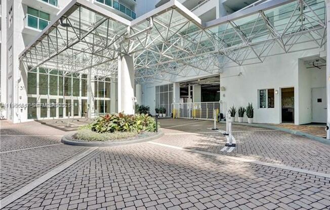 31 SE 5th St cu-1110, Miami, FL 33131