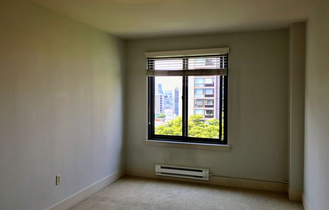 1 bed, 1 bath, $1,695, Unit Unit 905