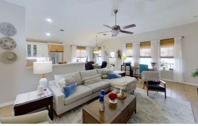 409 Carrick Ct