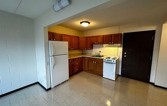 1 bed, 1 bath, $661