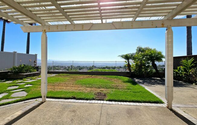 Stunning 5-Bed, 3-Bath Home with Panoramic Views in Aliso Viejo's Westridge Community