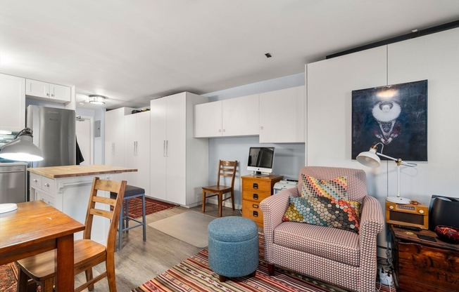 Studio, 1 bath, 455 sqft, $2,200, Unit D16