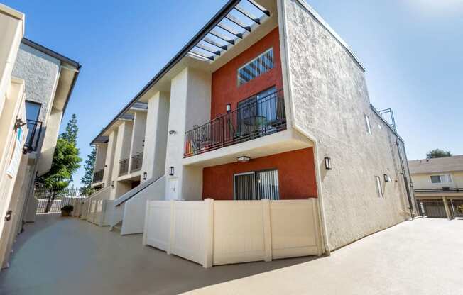 Apartments for rent in Chatsworth Balconies