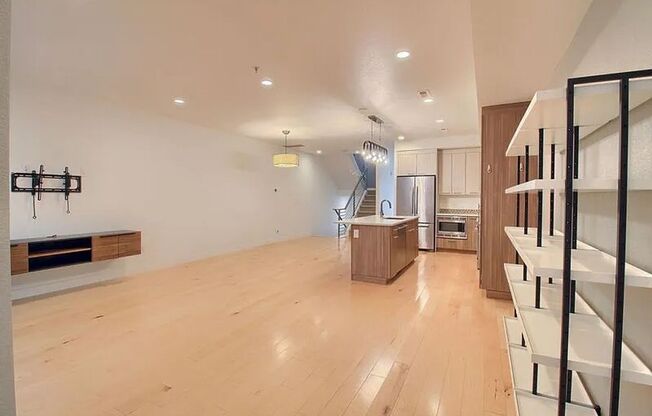 Gorgeous LoHi Townhome!!