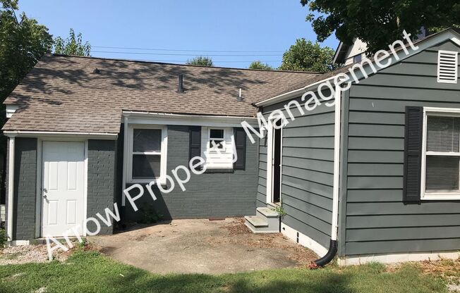 3 beds, 1 bath, $2,395