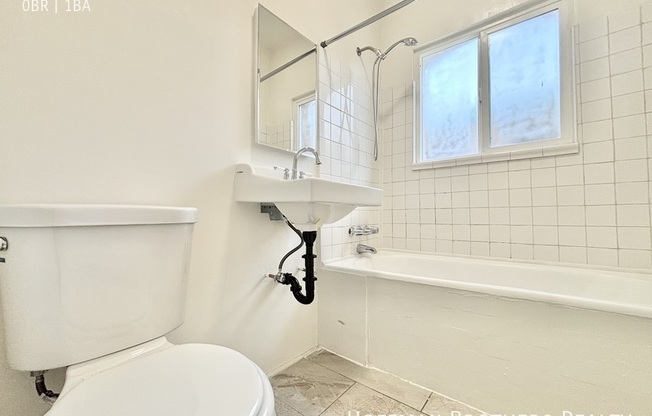 Studio, 1 bath, $1,399