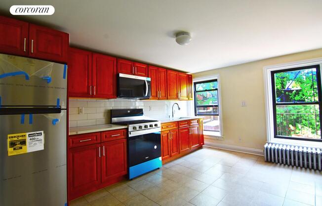 224 CARLTON AVE