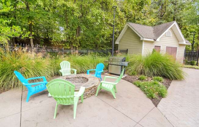 Fire pit and grill area at Highlands Apartment Homes, Bartlett, TN, 38135