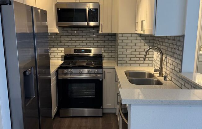1 bed, 1 bath, 800 sqft, $2,245, Unit #41