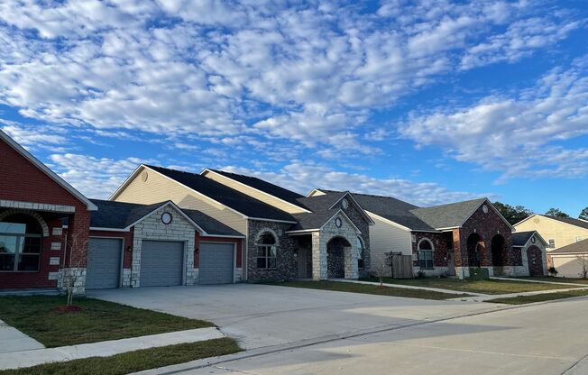 3 beds, 2 baths, 1,500 sqft, $1,450, Unit 17316-2D