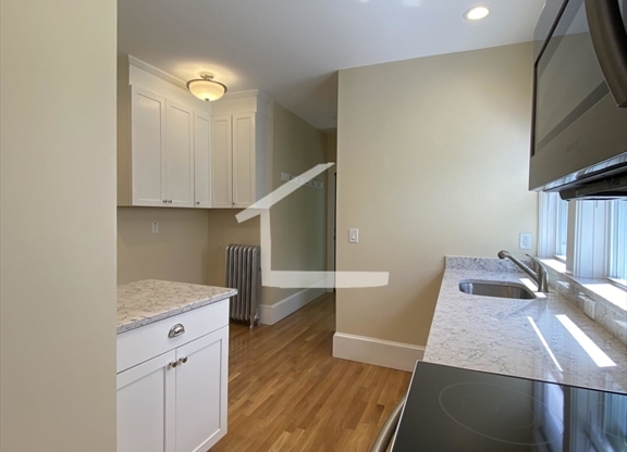 303 Tappan St