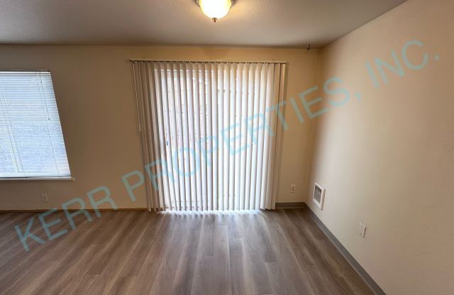 2203 SE 96 DR