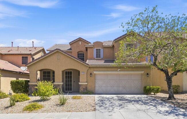 Spacious 4-Bedroom Anthem Home with Large Backyard