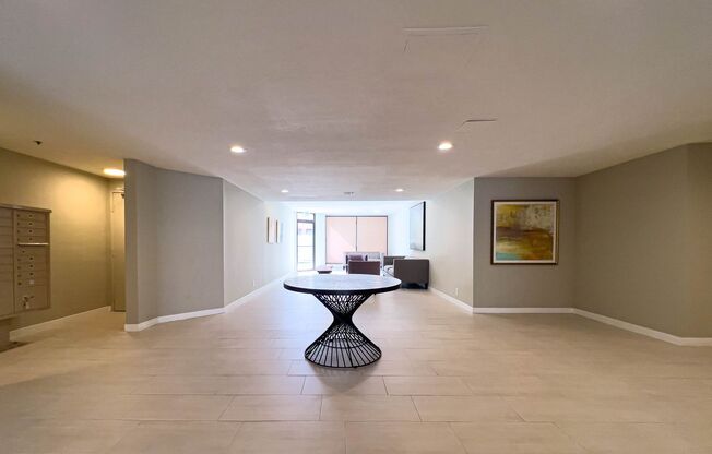Luxurious 3BR Condo in the Heart of WEHO!