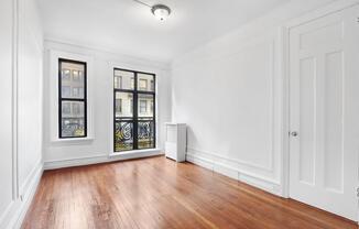 347 W 55 ST