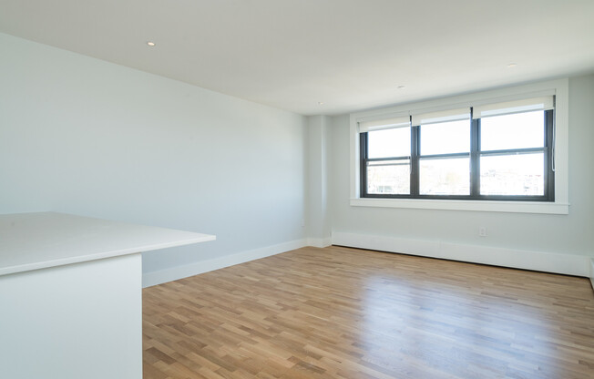 1 bed, 1 bath, 632 sqft, $3,125, Unit 12K