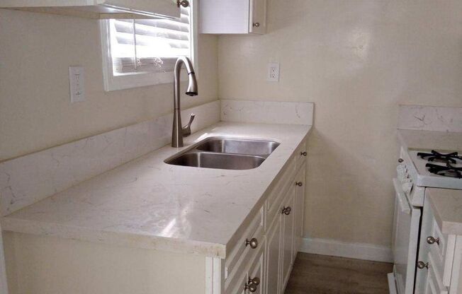 1 bed, 1 bath, $2,096, Unit 1815