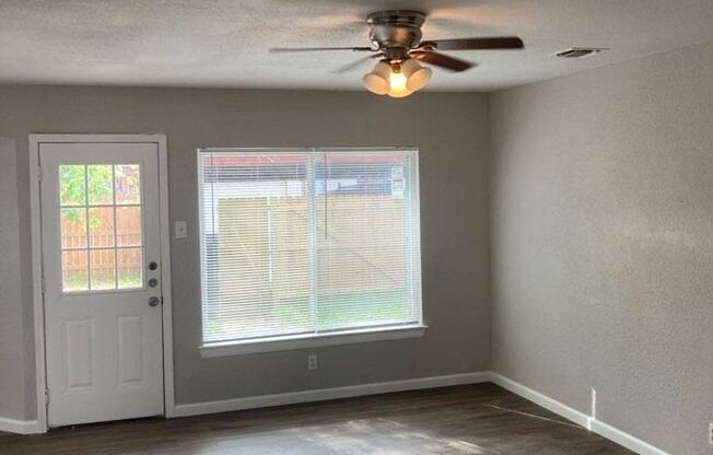 ZERO APPLICATION FEE FOR THIS Recently remodeled 3 Bedroom 2 Bath