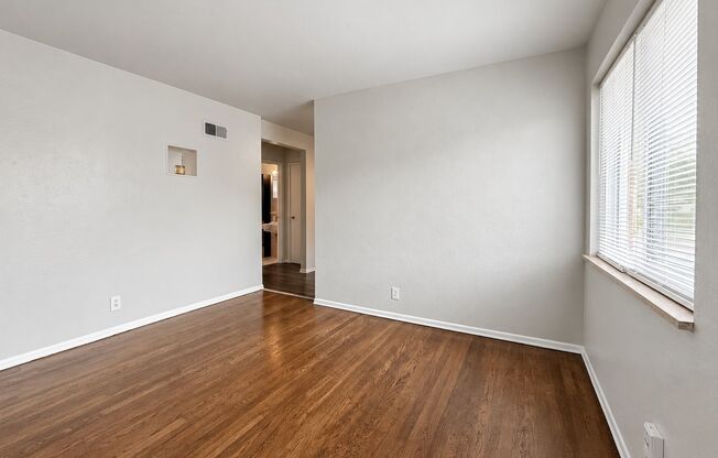 1 bed, 1 bath, 650 sqft, $895, Unit 2823-E