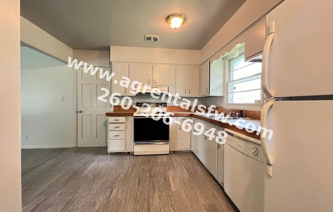 3 beds, 1 bath, $925