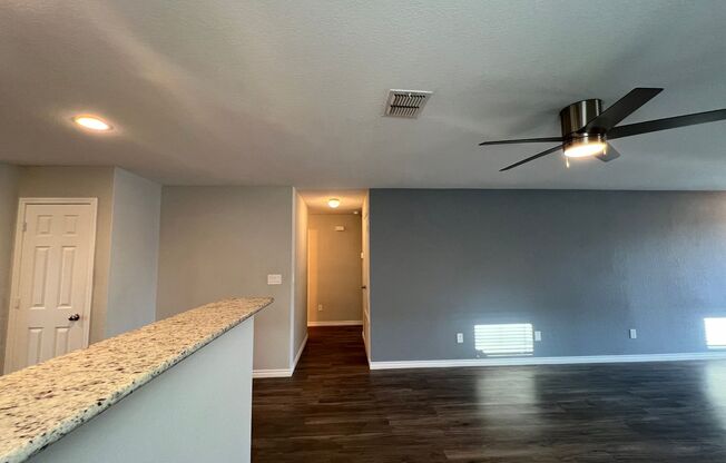 3 beds, 2 baths, $1,595