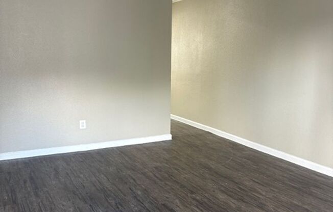2 beds, 1 bath, 853 sqft, $1,425, Unit 651