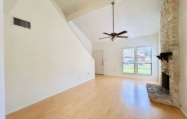 8800 CLEARBROOK TRL