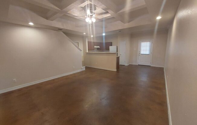 The Gardens at The Summit~Three Bedroom Townhome~Garage~Backyard