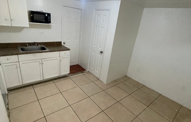 1331 SW 129 AVE