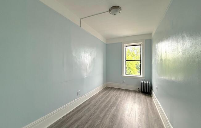 514 JAMAICA AVE
