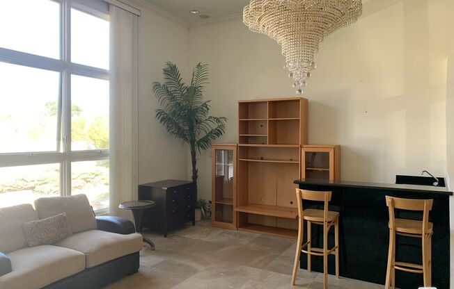 1 bed, 1 bath, 1,000 sqft, $2,600, Unit GUESTHOUSE