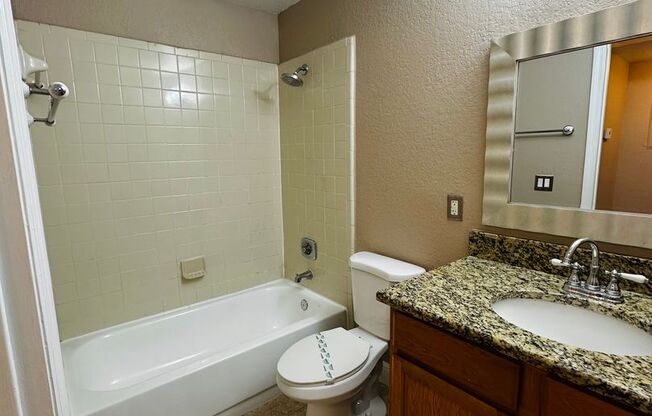 1 bed, 1 bath, $1,400, Unit UNIT 3413