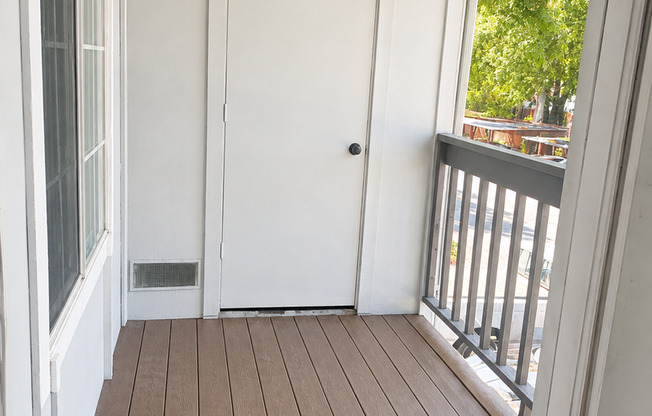 1 bed, 1 bath, 650 sqft, $1,445, Unit 251