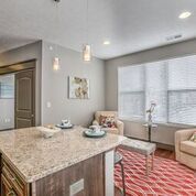 1 bed, 1 bath, 590 sqft, $1,195, Unit A - 1010 Unit 202 - A590 Lake View