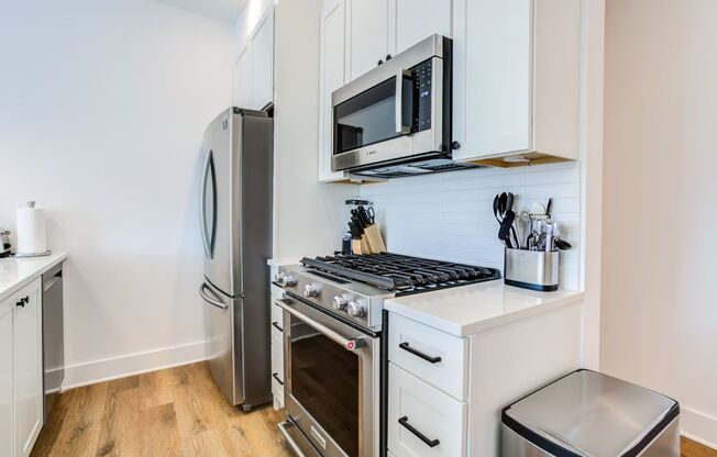 1 bed, 1 bath, 100 sqft, $1,400, Unit Suite 3 - Unit 2