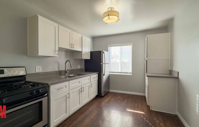 2 beds, 1 bath, $2,099, Unit 4110.5