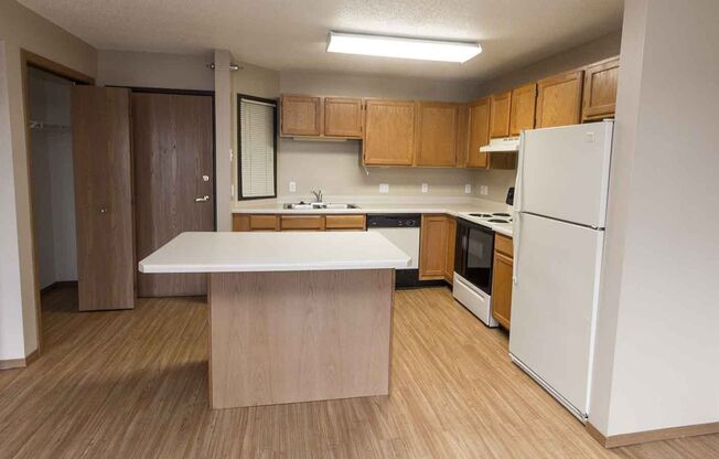 1 bed, 1 bath, 600 sqft, $800, Unit 316