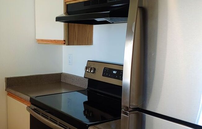 1 bed, 1 bath, 670 sqft, $1,825, Unit C304