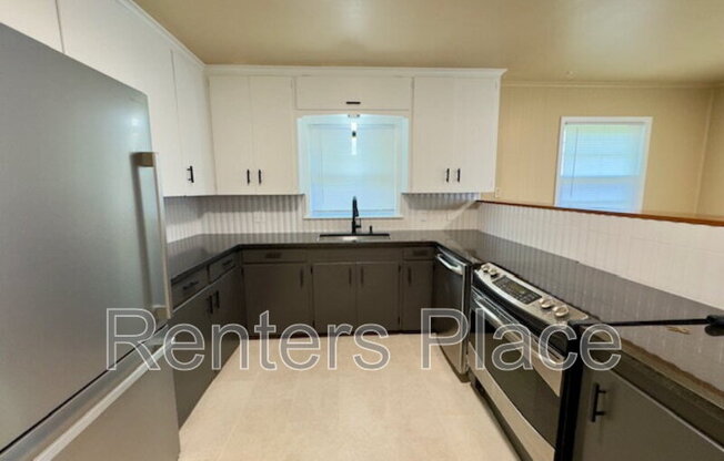 1045 E 53 ST