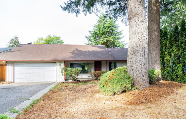 Well Maintained Ranch Style Home for Lease in the Burnt Bridge Creek Neighborhood - 4518 NE 142nd Ave