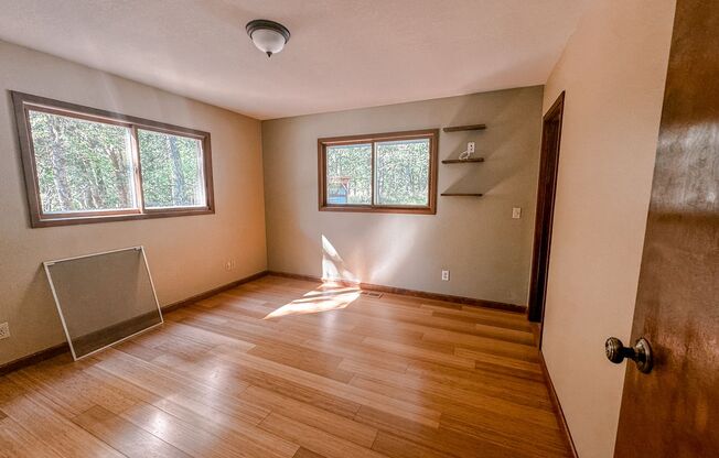 Peaceful Country Living on Over 3 Acres in South Eugene!