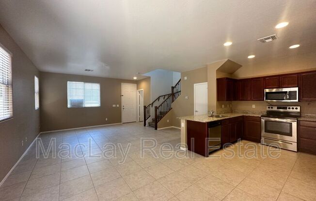 2538 N 73 DR