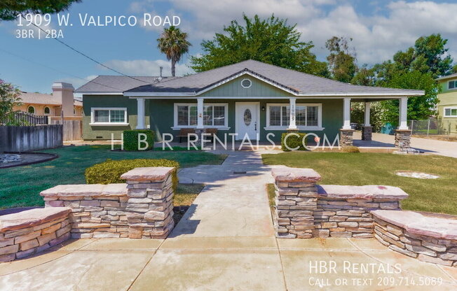 1909 W VALPICO RD