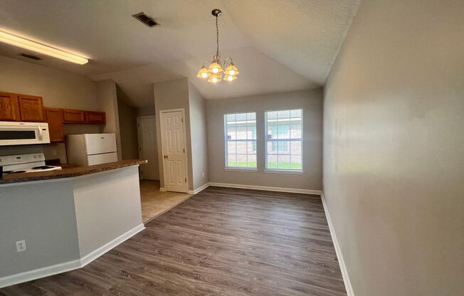 Newly Renovated 3 bedroom 2 bath home!!